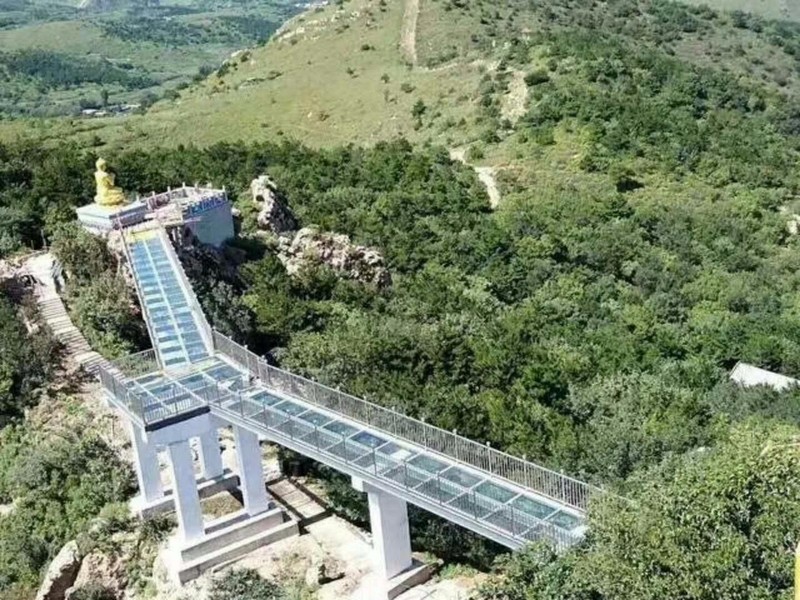 玻璃吊橋