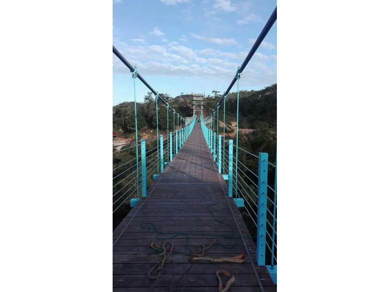 木質(zhì)吊橋