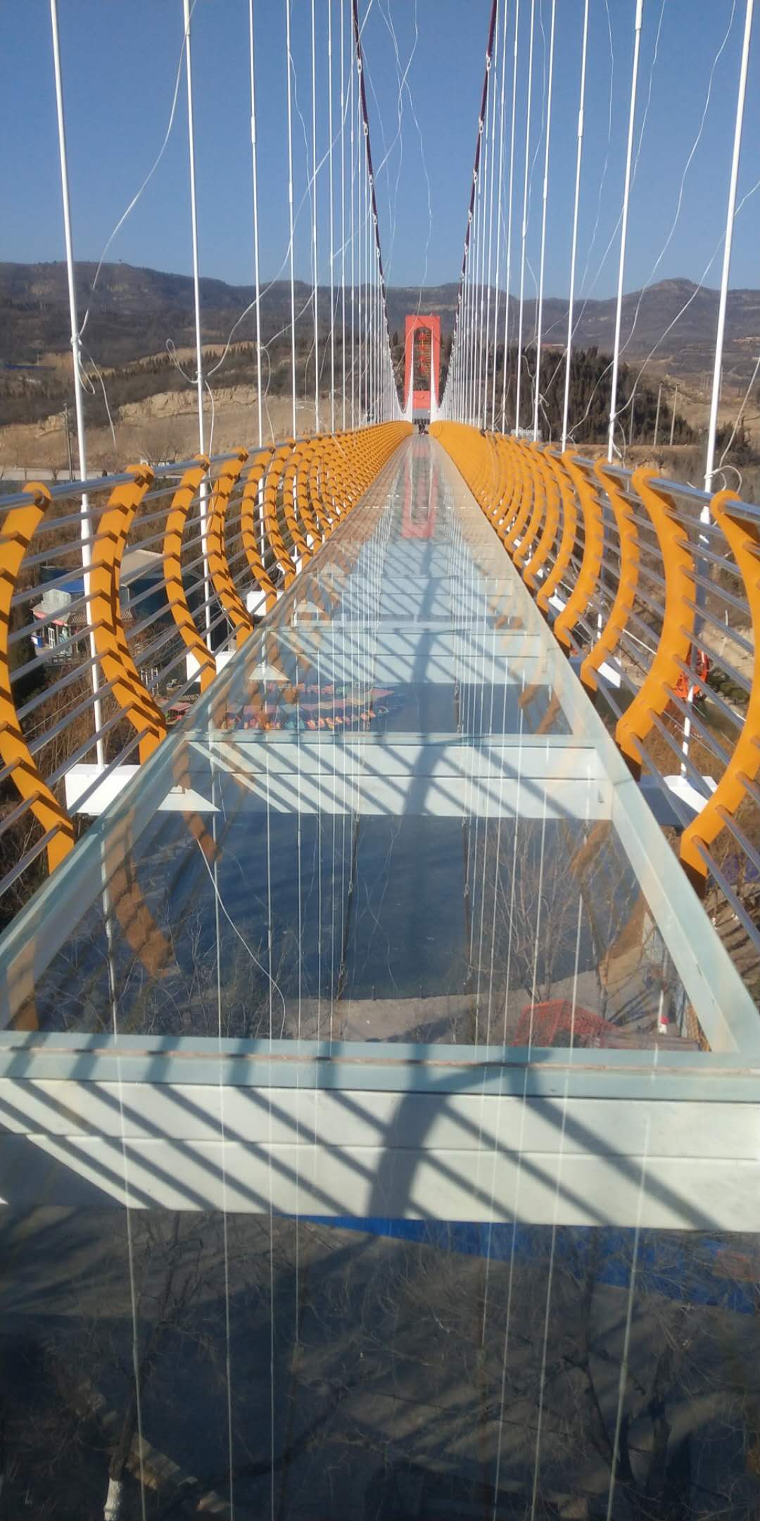 玻璃吊橋